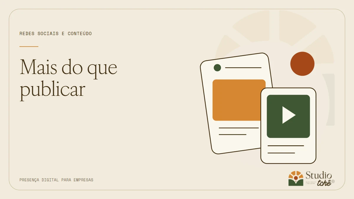 Composição de cartões de conteúdo e elementos gráficos do Studio Tchê, com o texto Mais do que publicar.